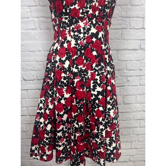 White House Black Market Fit and Flare Cocktail Dress Women Size 6 - Picture 2 of 9